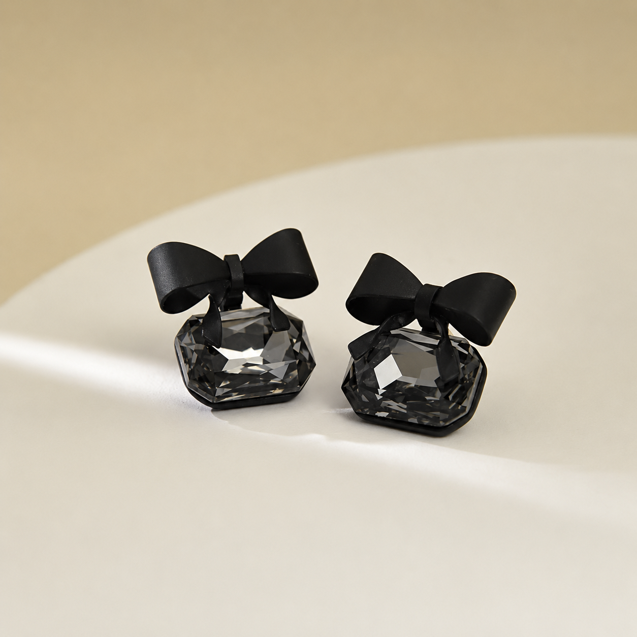 Black Bow ER for Girl & Women