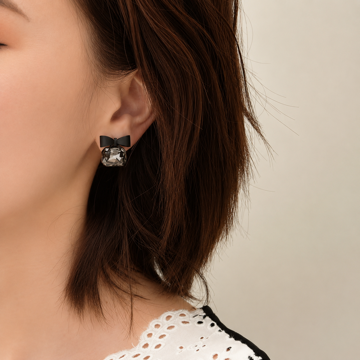 Black Bow ER for Girl & Women